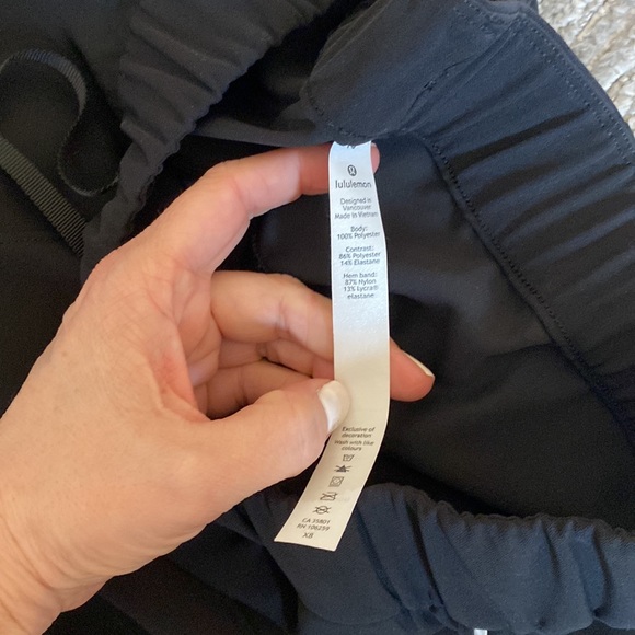 Lululemon track pant - Picture 5 of 6